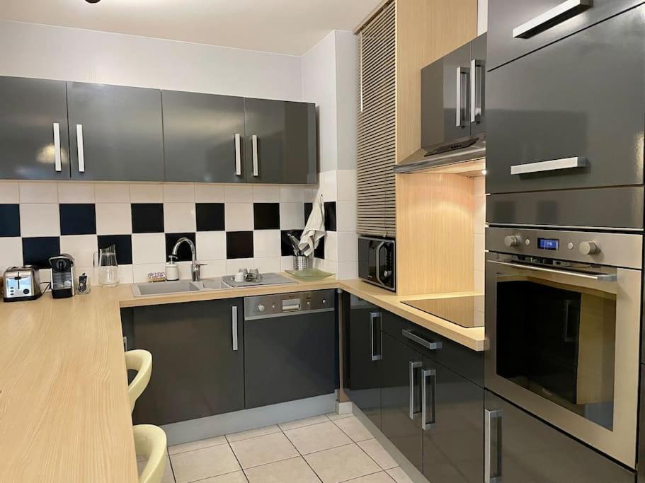 L'Ideal Cosy-Wifi-Netflix Et Garage Vienne  Exterior foto